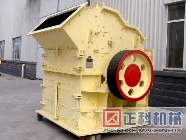 草莓视频污污下载机械高效细碎机一台